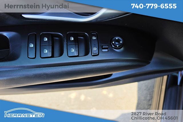 2022 Hyundai Tucson SE