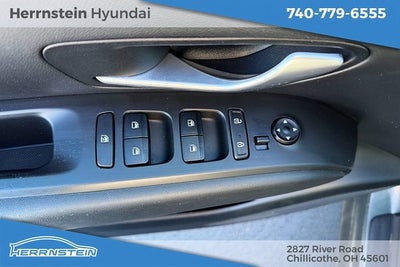 2022 Hyundai Tucson SE