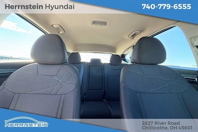 2022 Hyundai Tucson SE