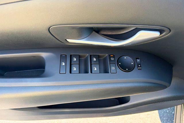 2026 Hyundai Santa Cruz SE FWD