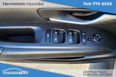 2024 Hyundai Santa Cruz SE