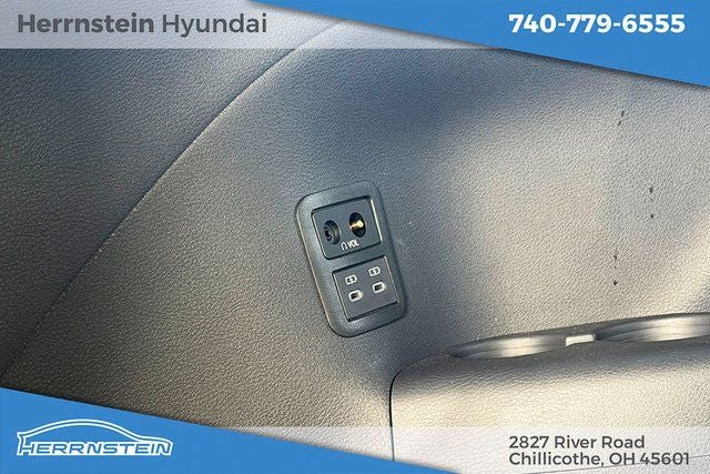 2025 Toyota Sienna Platinum 7 Passenger