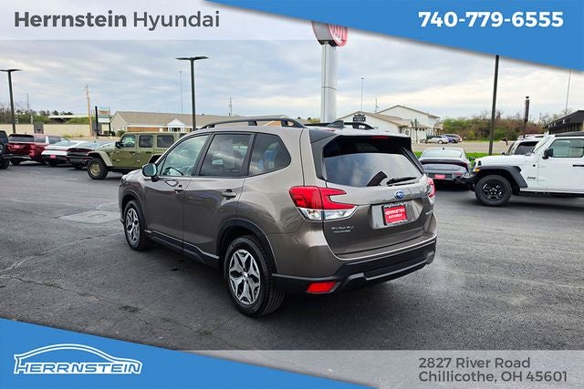 2024 Subaru Forester Premium