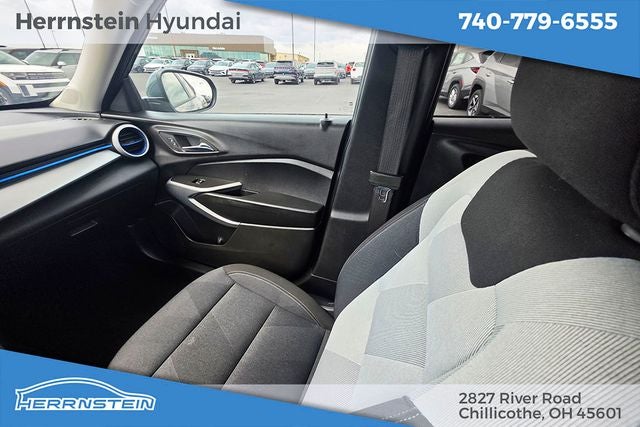 2025 Chevrolet Trax LS