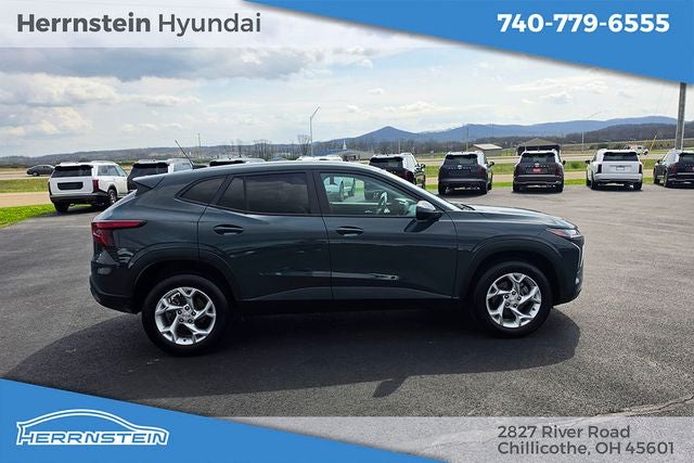 2025 Chevrolet Trax LS