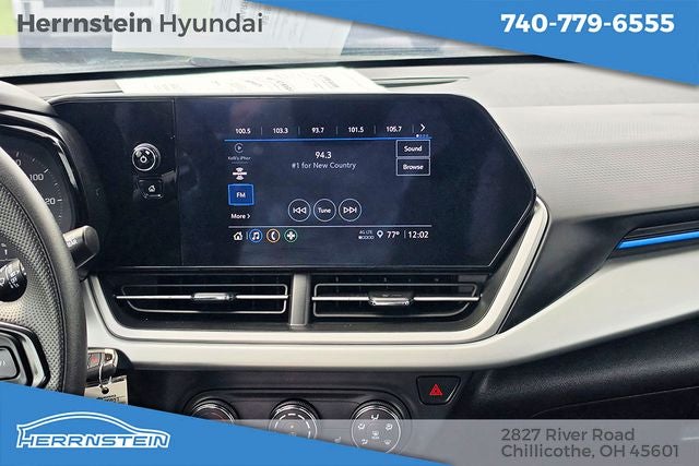 2025 Chevrolet Trax LS