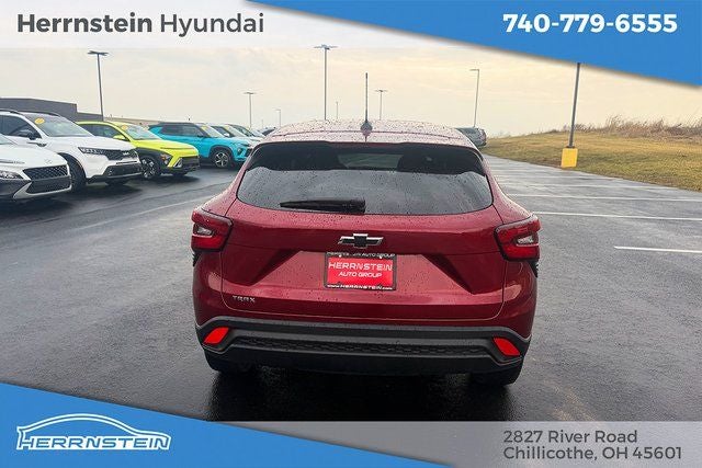 2025 Chevrolet Trax LS