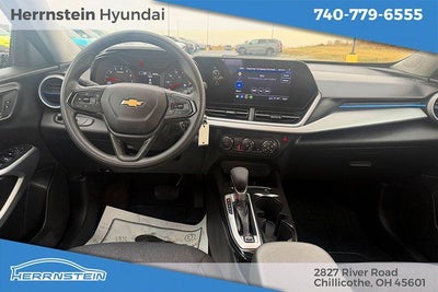 2025 Chevrolet Trax LS