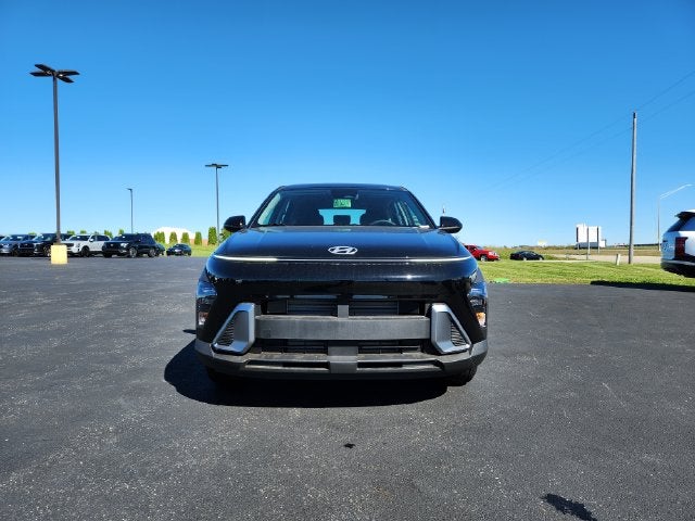 2027 Hyundai Kona SE FWD