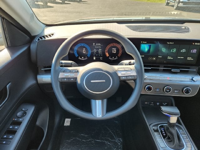 2027 Hyundai Kona SE FWD