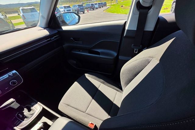 2026 Hyundai Kona SE FWD
