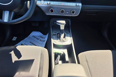 2026 Hyundai Kona SE FWD
