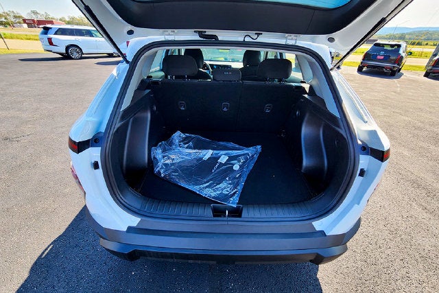 2027 Hyundai Kona SE FWD