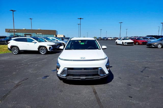 2027 Hyundai Kona SE FWD