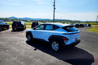 2027 Hyundai Kona SE FWD