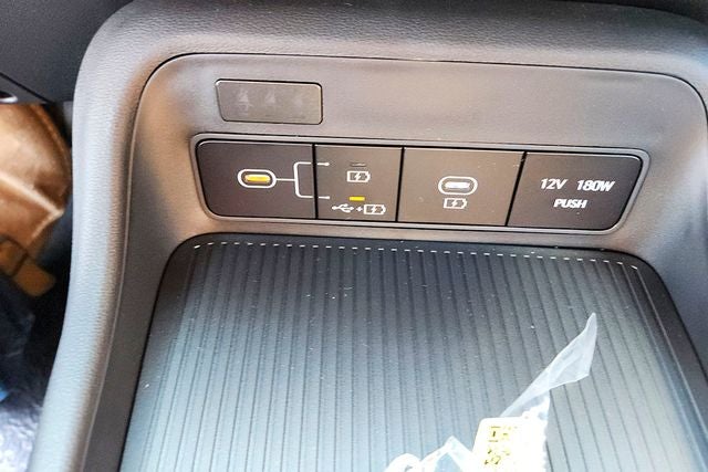 2027 Hyundai Kona SE AWD