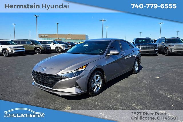 2023 Hyundai Elantra SE