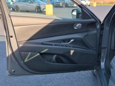 2026 Hyundai Elantra SE