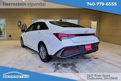 2024 Hyundai Elantra SE