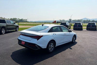 2026 Hyundai Elantra SE