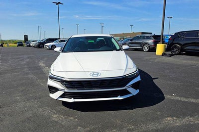 2026 Hyundai Elantra SE