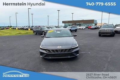2025 Hyundai Elantra SEL Sport
