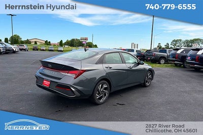 2025 Hyundai Elantra SEL Sport