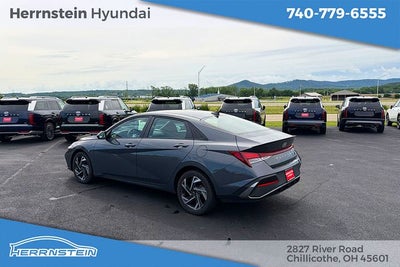 2025 Hyundai Elantra SEL Sport