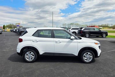2026 Hyundai Venue SE