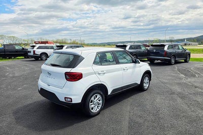 2026 Hyundai Venue SE