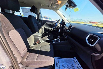 2026 Hyundai Venue SE