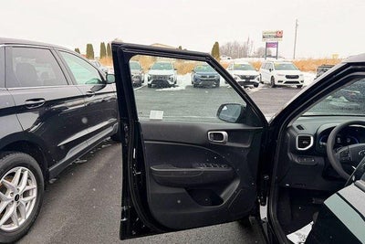 2026 Hyundai Venue SE