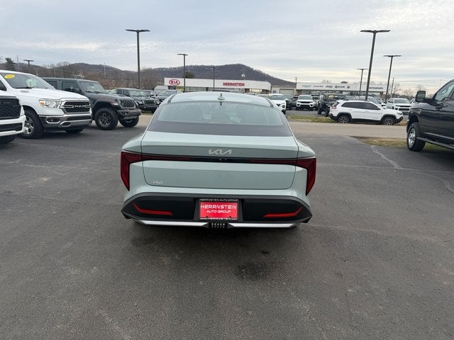 2025 Kia K4 LXS