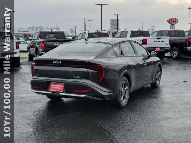2025 Kia K4 LXS