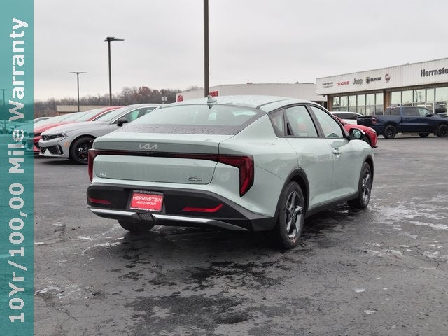 2025 Kia K4 LXS