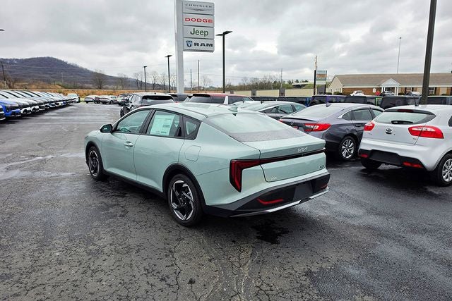 2026 Kia K4 EX
