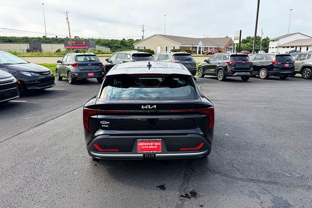 2026 Kia K4 EX