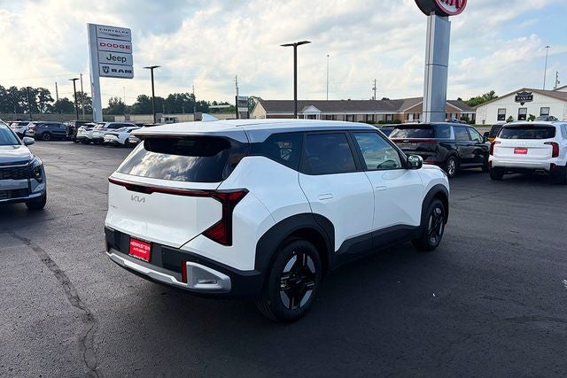 2027 Kia Seltos LX