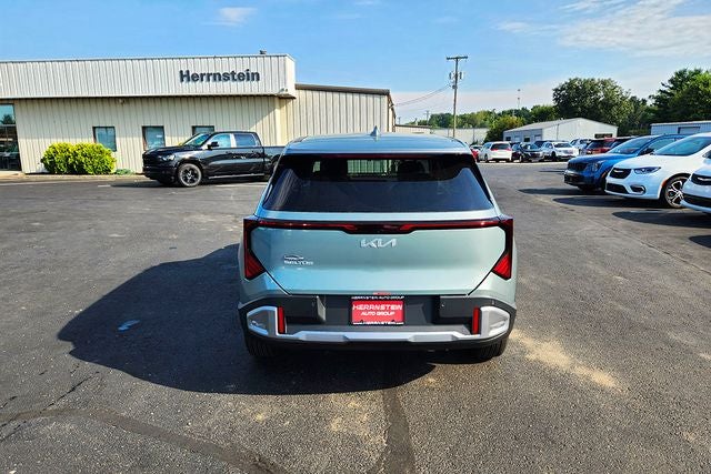 2027 Kia Seltos S