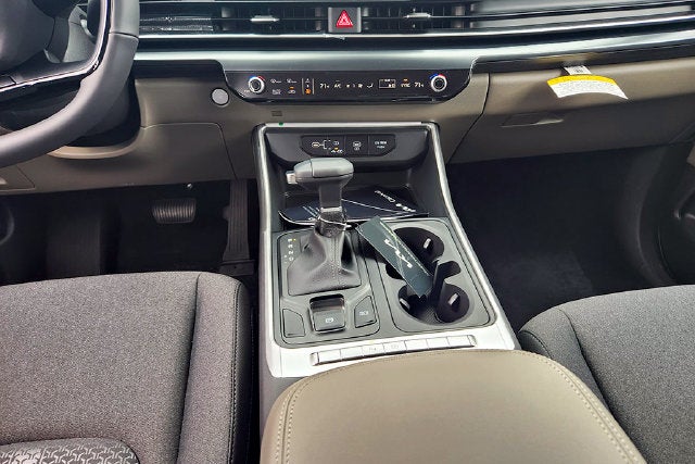 2027 Kia Carnival LX