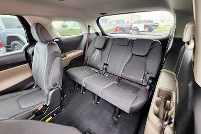 2027 Kia Carnival LX