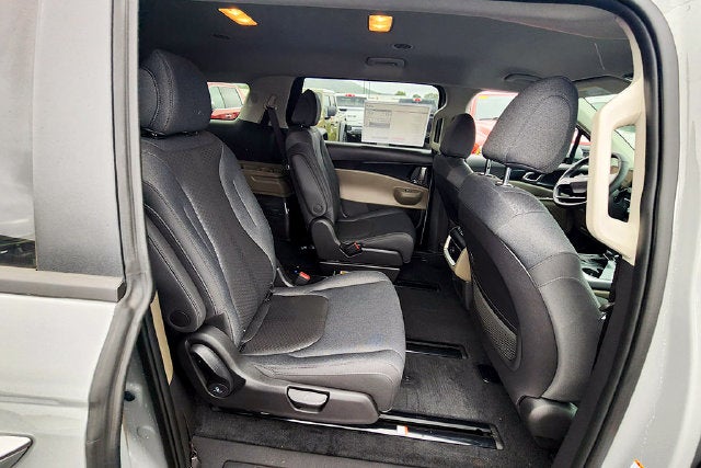 2027 Kia Carnival LX