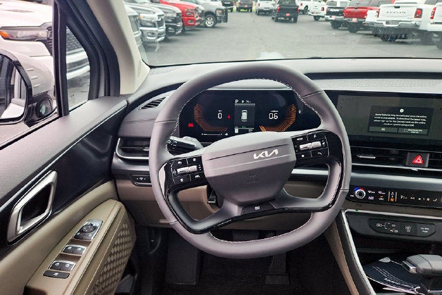 2027 Kia Carnival LX
