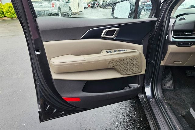 2027 Kia Carnival LX