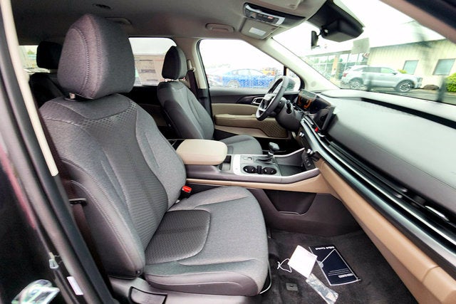 2027 Kia Carnival LX