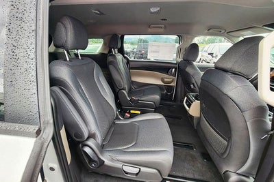 2027 Kia Carnival LX