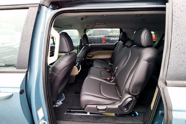 2027 Kia Carnival EX