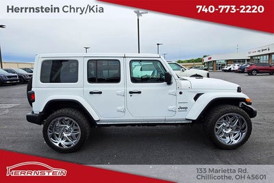 2023 Jeep Wrangler 4-Door Sahara