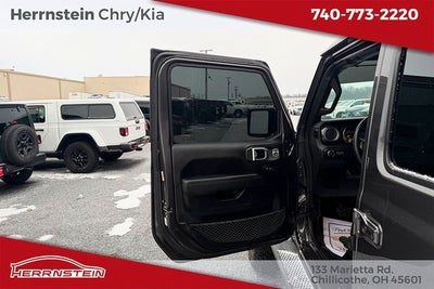 2019 Jeep Wrangler Unlimited Sahara Altitude 4x4