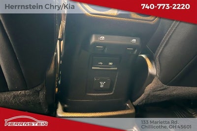 2019 Jeep Wrangler Unlimited Sahara Altitude 4x4